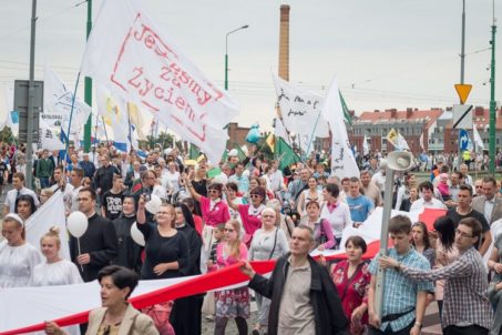 Marsz dla Życia Poznań 2016 - fot. Ł. Antczak - 10