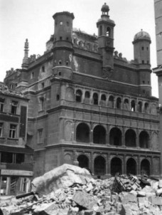 Poznań 1945 rok - ratusz