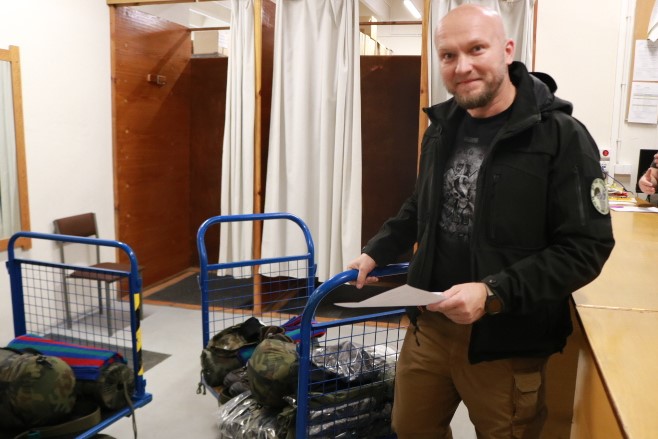 Przybywa ochotnikow do sluzby w wielkopolskiej „Dwunastce”