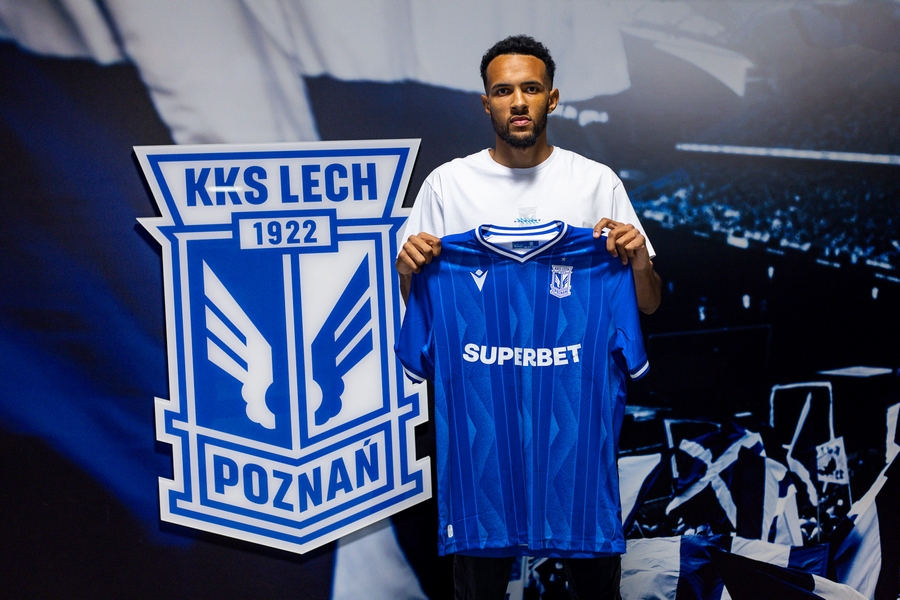 Alex Douglas oficjalnie został piłkarzem Lecha Poznań