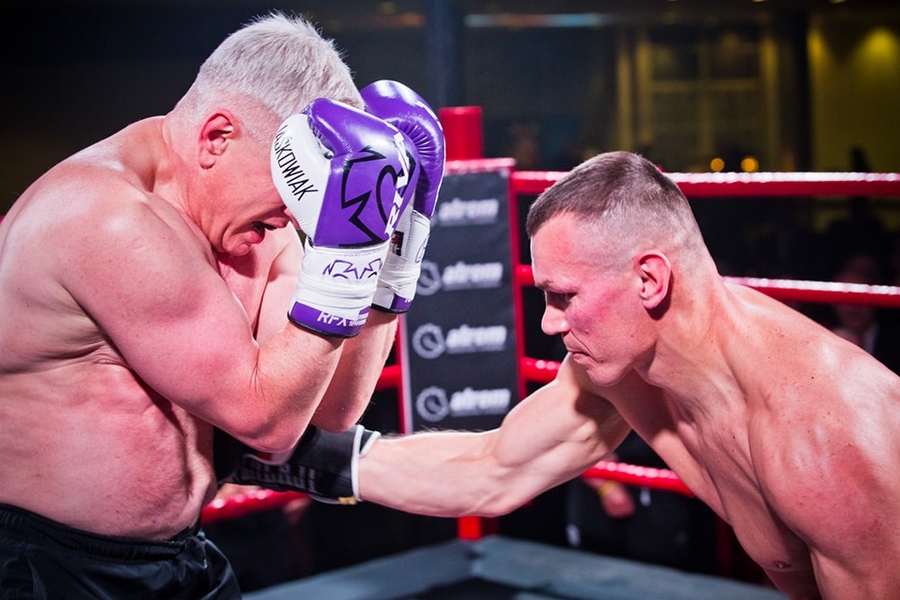 Jacek Jaśkowiak podczas gali Biznes Boxing Polska walczył z Mateuszem Masternakiem