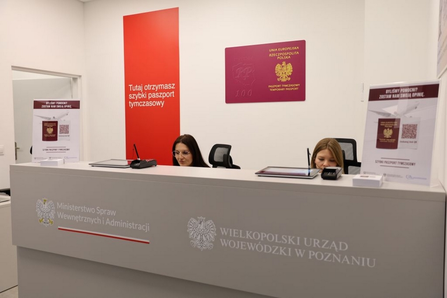 Punkt szybkiego paszportu tymczasowego na Ławicy